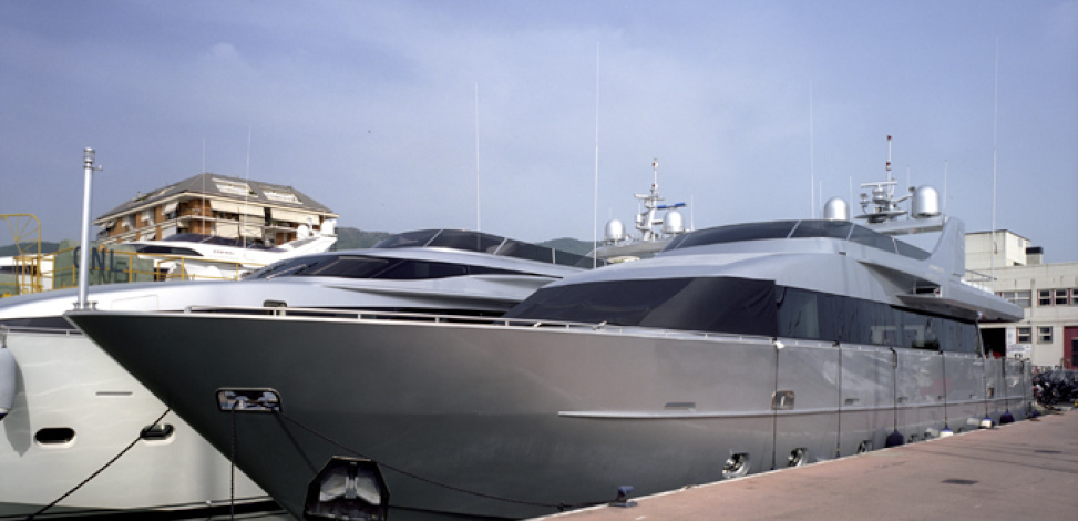 MAGNETIQUE ADMIRAL YACHTS  2005